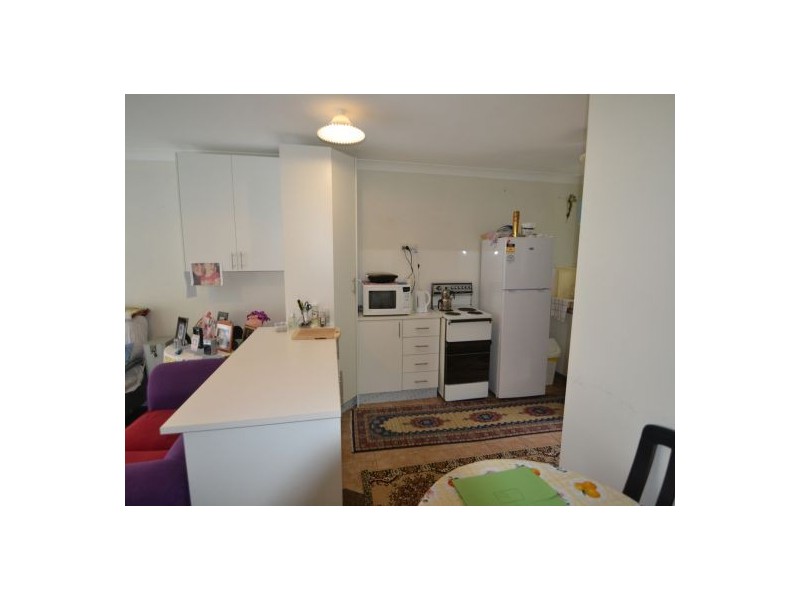 2/33 Central Coast Highway, West Gosford NSW 2250