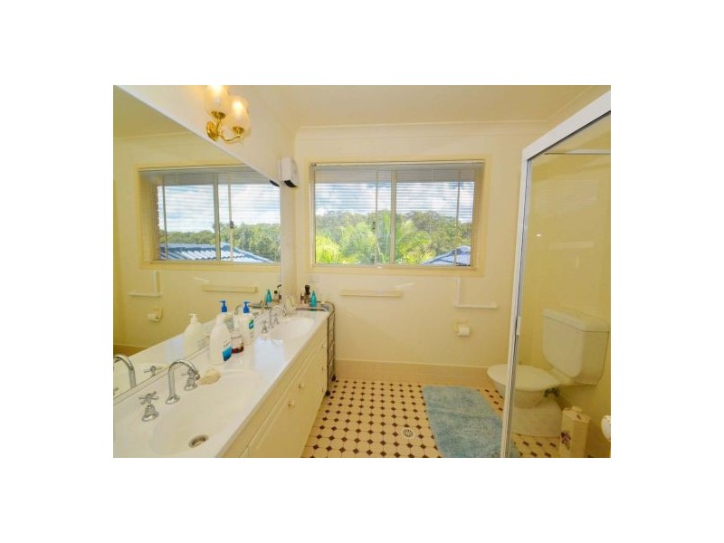 4 Cheltenham Close, Terrigal NSW 2260