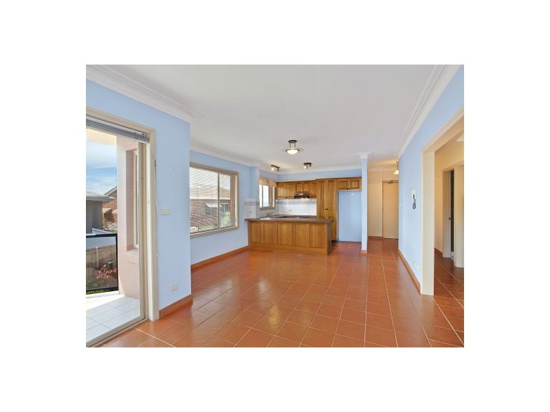 2/11 Barnhill Road, Terrigal NSW 2260