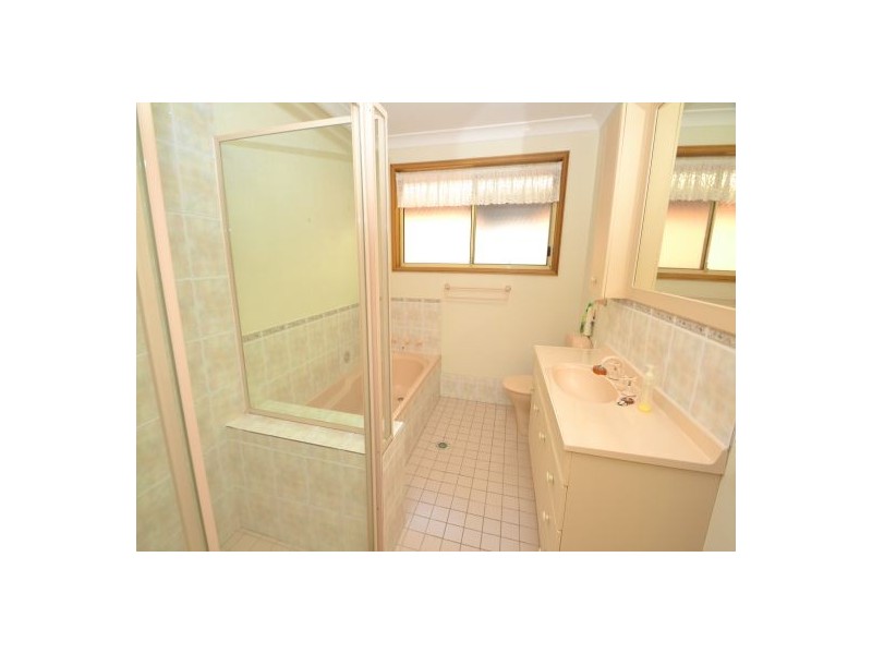 2b Bellbird Avenue, Terrigal NSW 2260