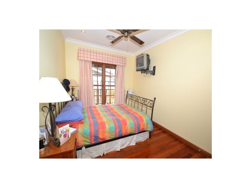 60 Bronzewing Drive, Erina NSW 2250