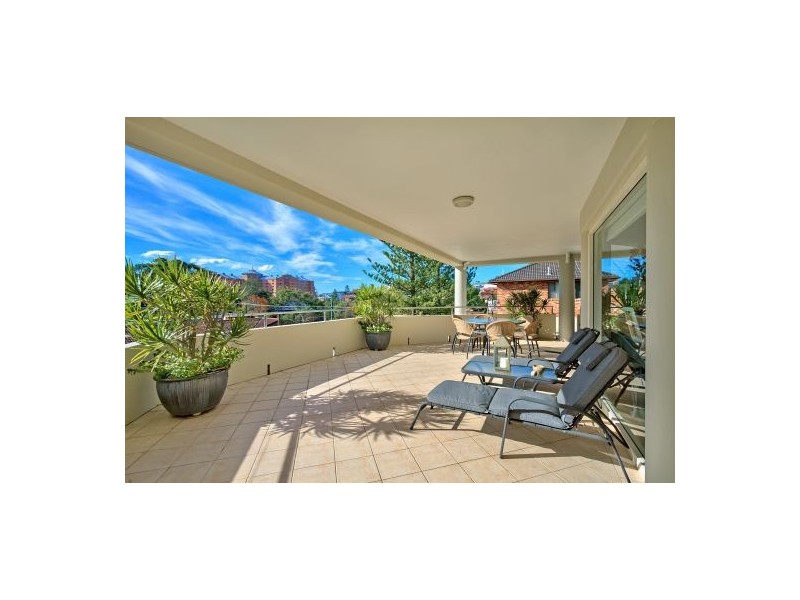 2/38 Boomerang Road, Terrigal NSW 2260