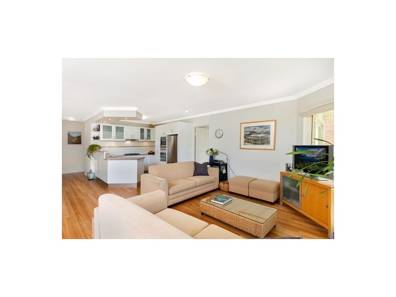 2/38 Boomerang Road, Terrigal NSW 2260