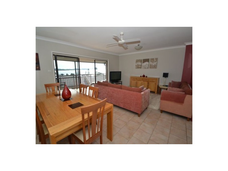 4/15-19 Kurrawyba Avenue, Terrigal NSW 2260