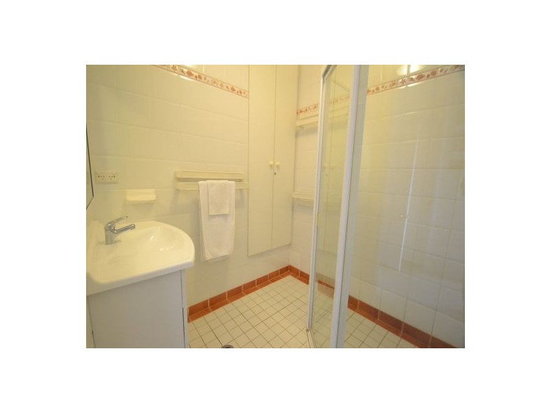 4/15-19 Kurrawyba Avenue, Terrigal NSW 2260