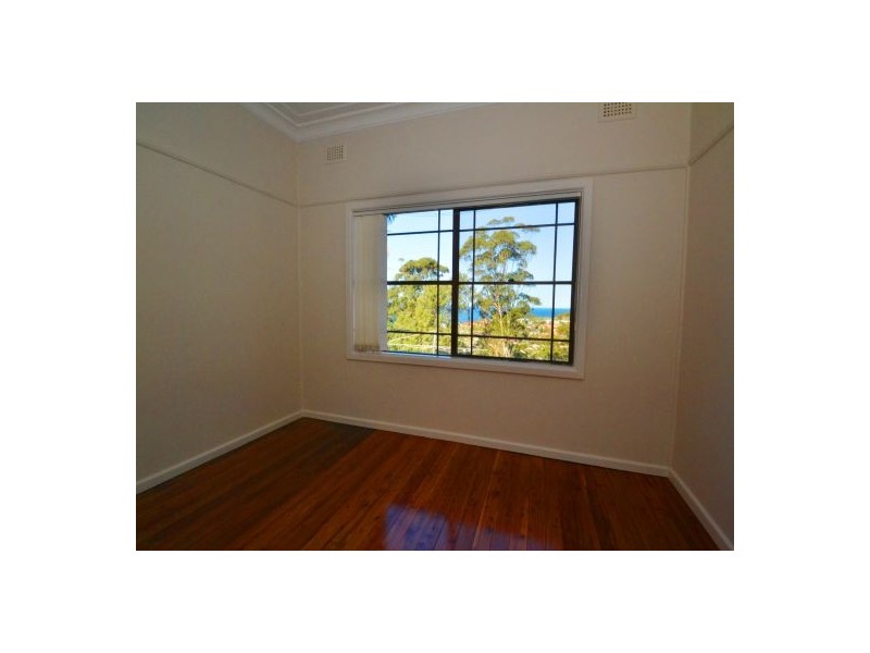 32 Hillcrest Street, Terrigal NSW 2260