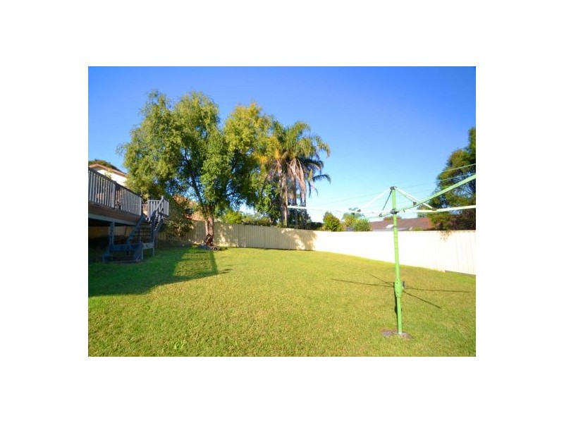 24 Arakoon Street, Kincumber NSW 2251