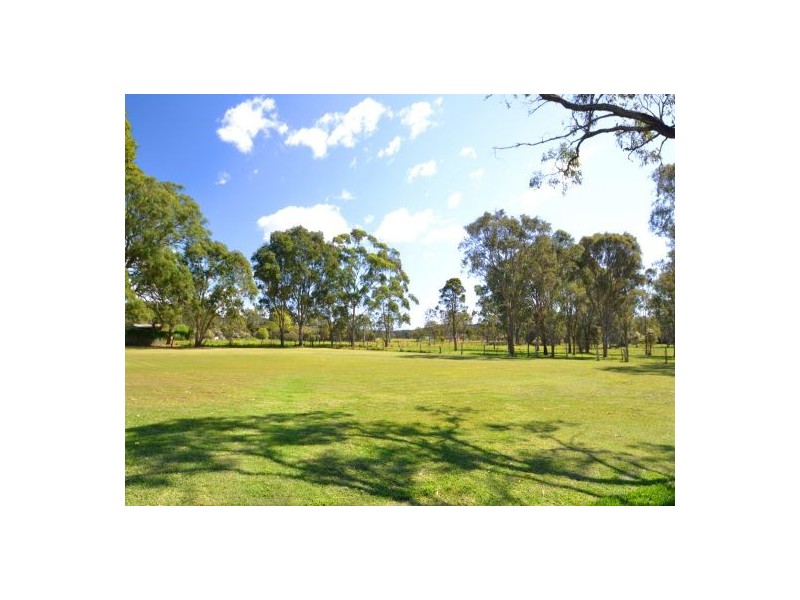 85 Wahroonga Rd, Kanwal NSW 2259