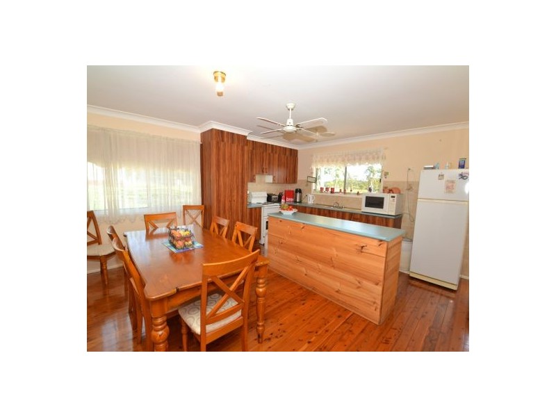 85 Wahroonga Rd, Kanwal NSW 2259