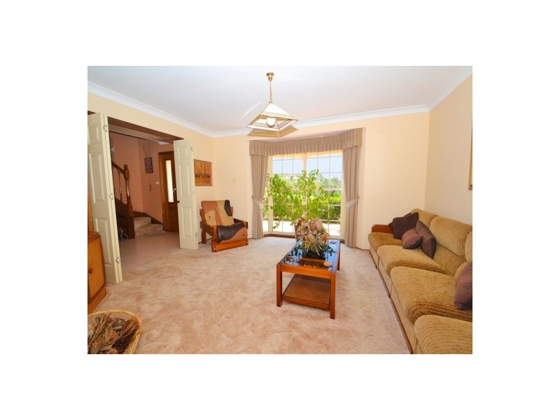 3 Yellow Book Close, Terrigal NSW 2260