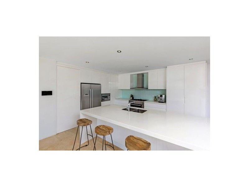 18 Loxton Avenue, Wamberal NSW 2260