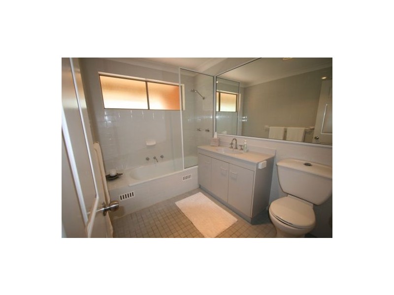 6/79 Aldinga Drive, Wamberal NSW 2260