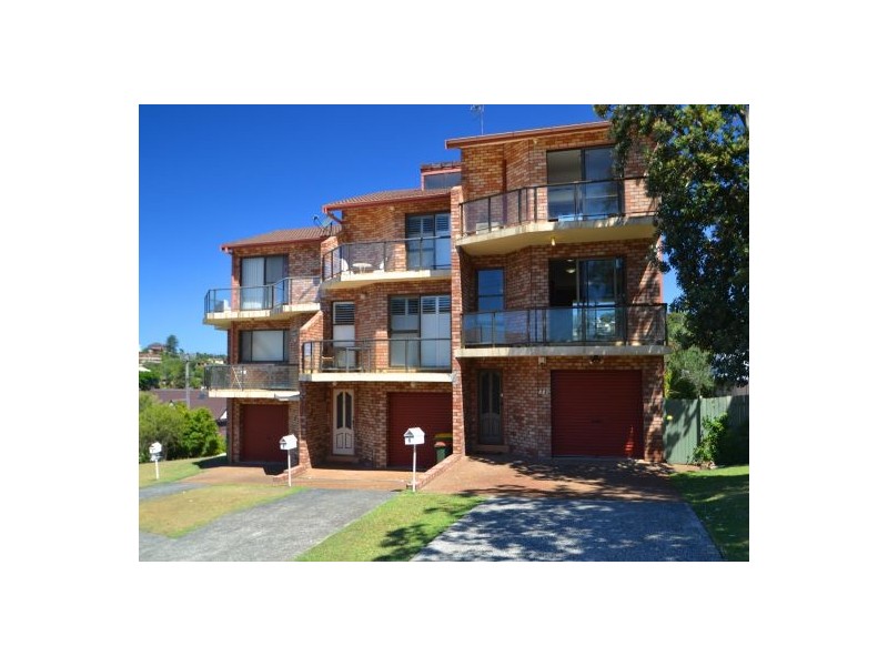 3/8 Grosvenor Rd, Terrigal NSW 2260