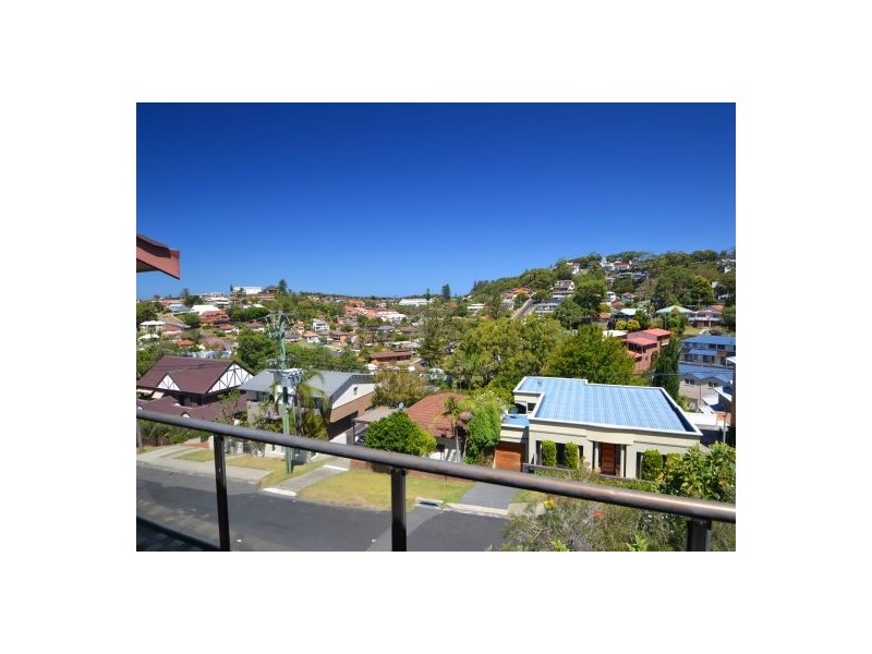 3/8 Grosvenor Rd, Terrigal NSW 2260