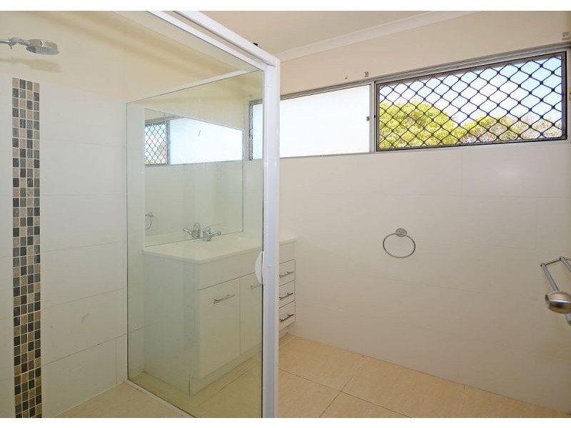 10 Jensen Drive, Urraween QLD 4655