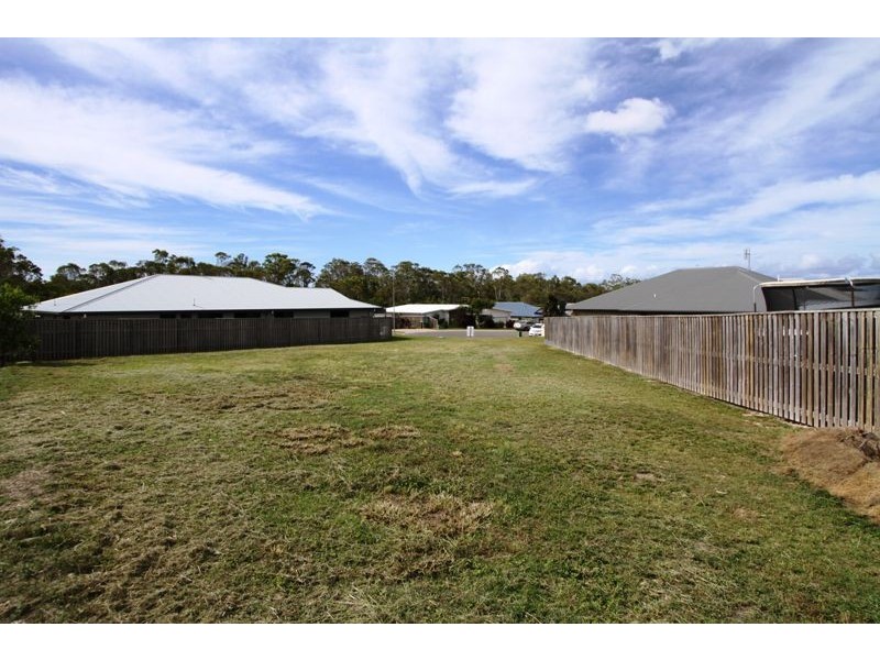 24 Bay Breeze Close, Wondunna QLD 4655