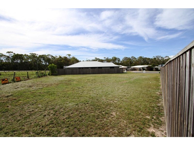 24 Bay Breeze Close, Wondunna QLD 4655