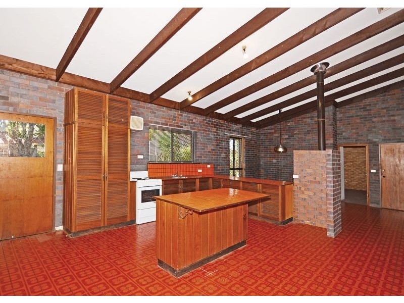 76 Miller Street, Urangan QLD 4655