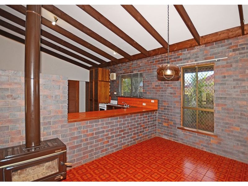 76 Miller Street, Urangan QLD 4655