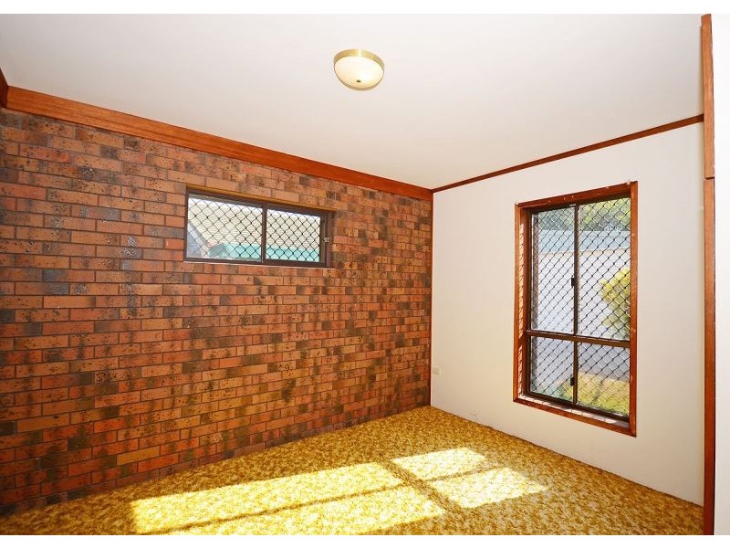 76 Miller Street, Urangan QLD 4655