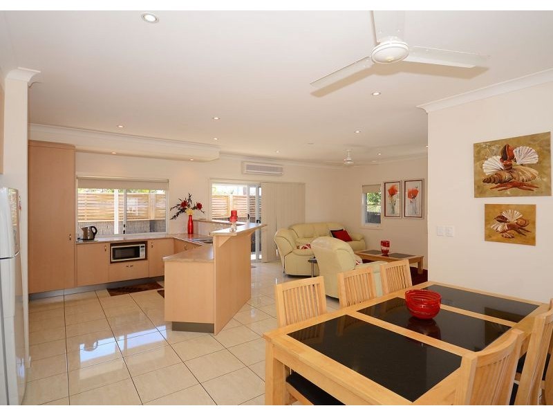 1/31 Stephenson Street, Pialba QLD 4655