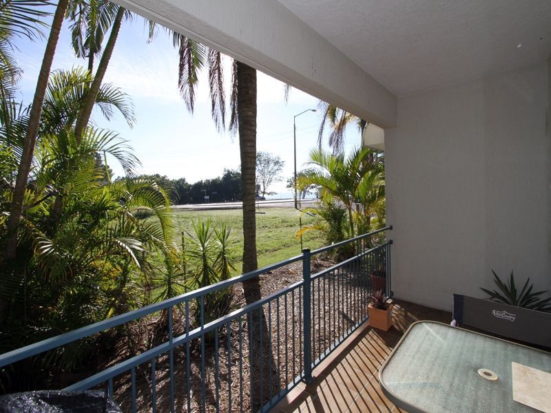 1/3 Beach Road, Pialba QLD 4655