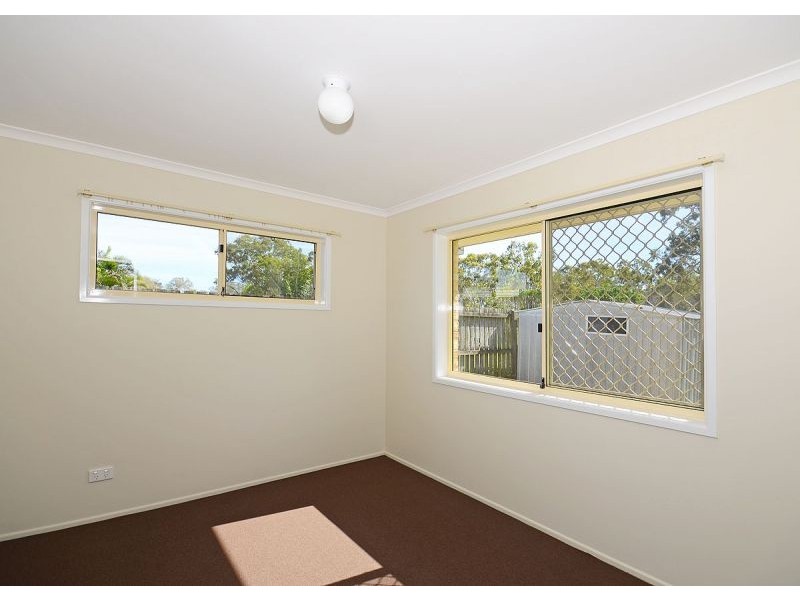 12 Jennylee Close, Urangan QLD 4655