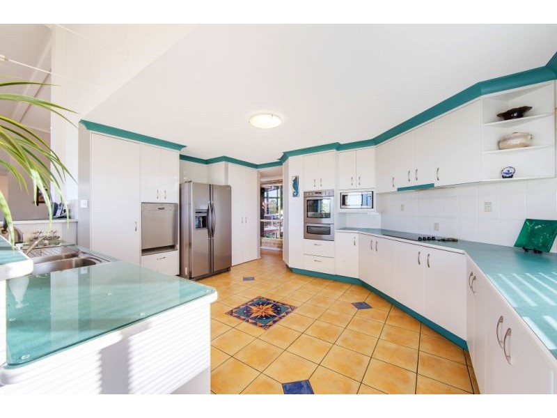 16 Sovereign Court, Urraween QLD 4655