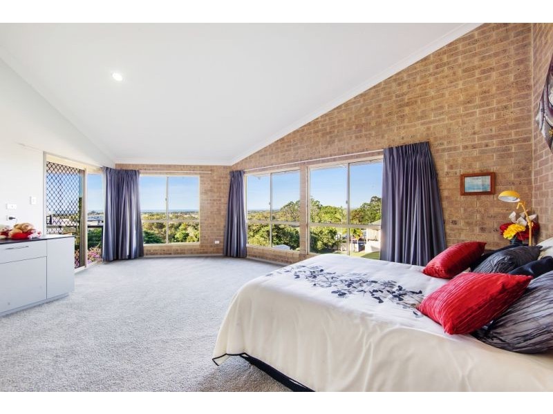 16 Sovereign Court, Urraween QLD 4655