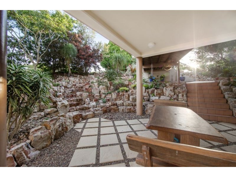 16 Sovereign Court, Urraween QLD 4655