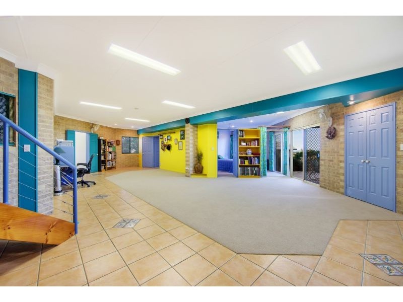 16 Sovereign Court, Urraween QLD 4655