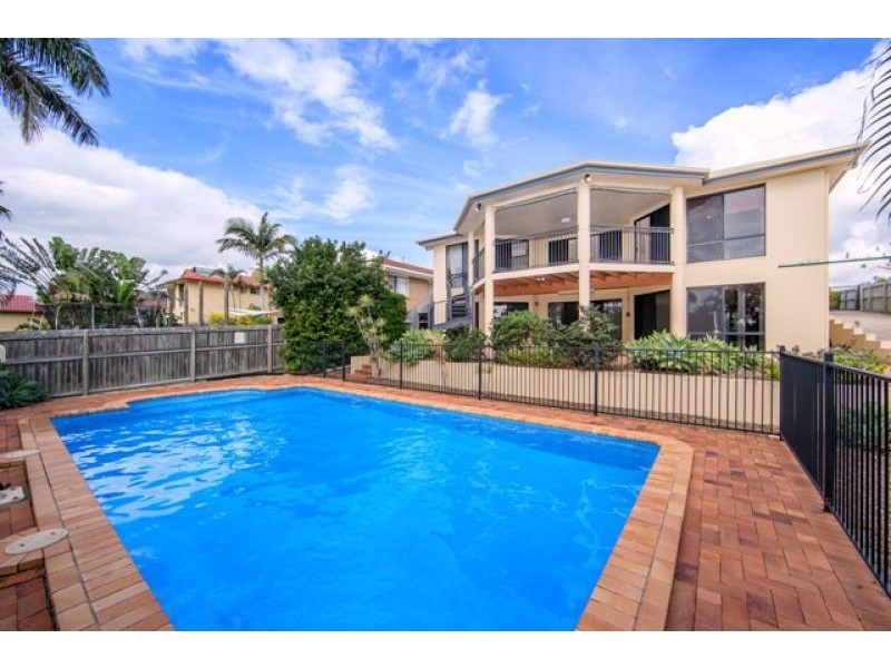 33 Royal Drive, Kawungan QLD 4655