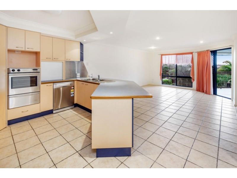 33 Royal Drive, Kawungan QLD 4655