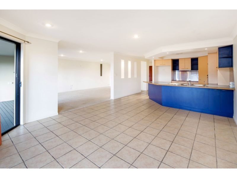 33 Royal Drive, Kawungan QLD 4655