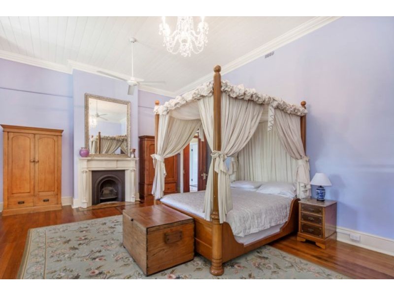 366 Queen Street, Maryborough QLD 4650