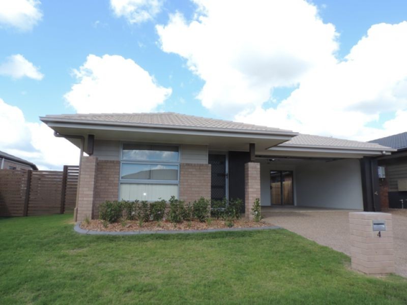 4 Lawson Road, Urraween QLD 4655