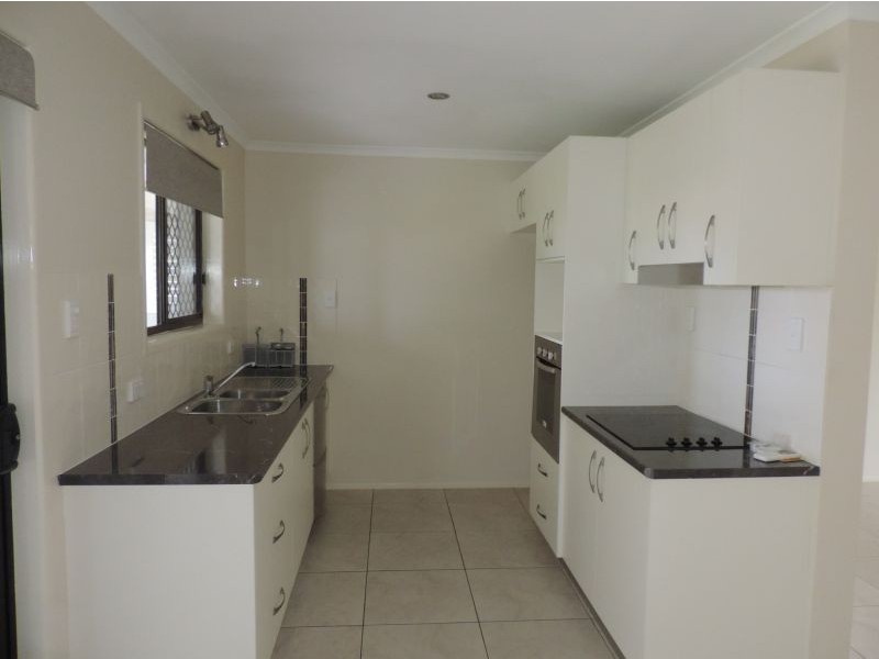 513 Boat Harbour Drive, Torquay QLD 4655