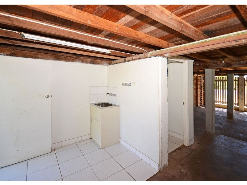 43 Shell Street, Urangan QLD 4655