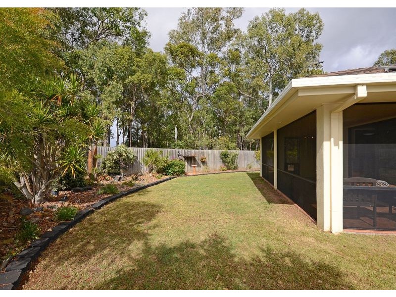 14 Earls Court, Point Vernon QLD 4655
