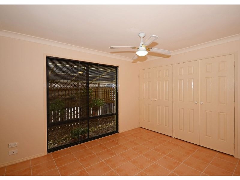 14 Earls Court, Point Vernon QLD 4655