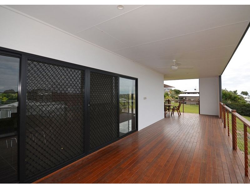 11 Jasmine Court, Dundowran Beach QLD 4655