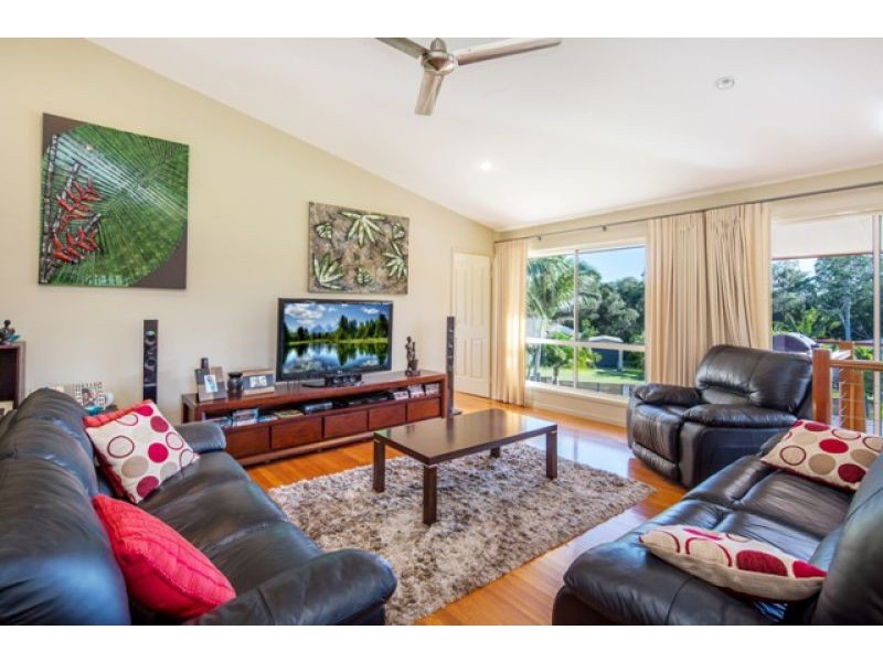 3 Chiquita Court, Dundowran Beach QLD 4655