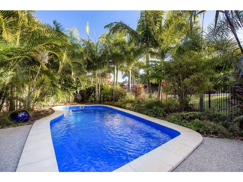 27 Christensen Street, Urraween QLD 4655
