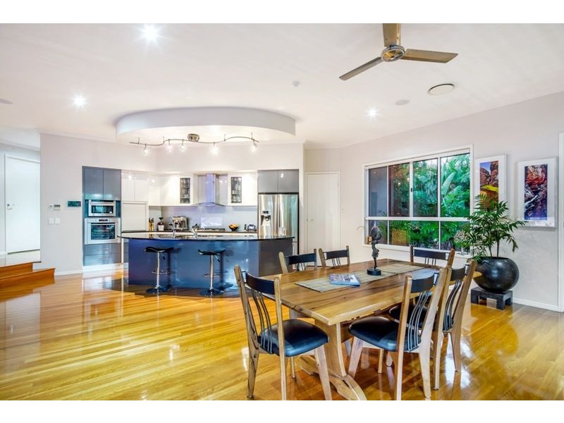 27 Christensen Street, Urraween QLD 4655