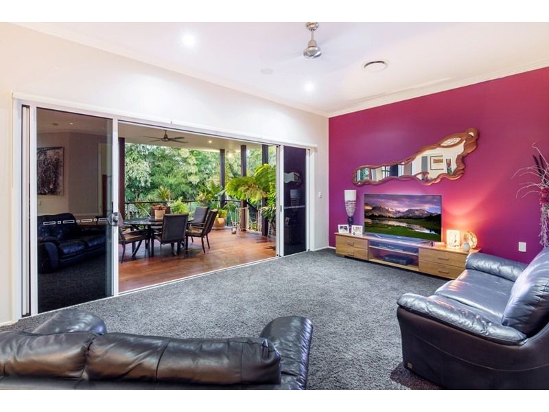 27 Christensen Street, Urraween QLD 4655