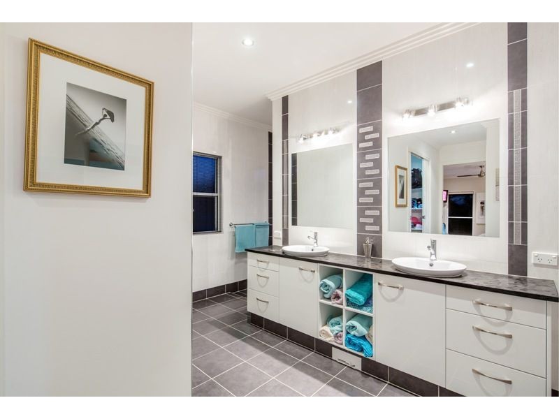27 Christensen Street, Urraween QLD 4655