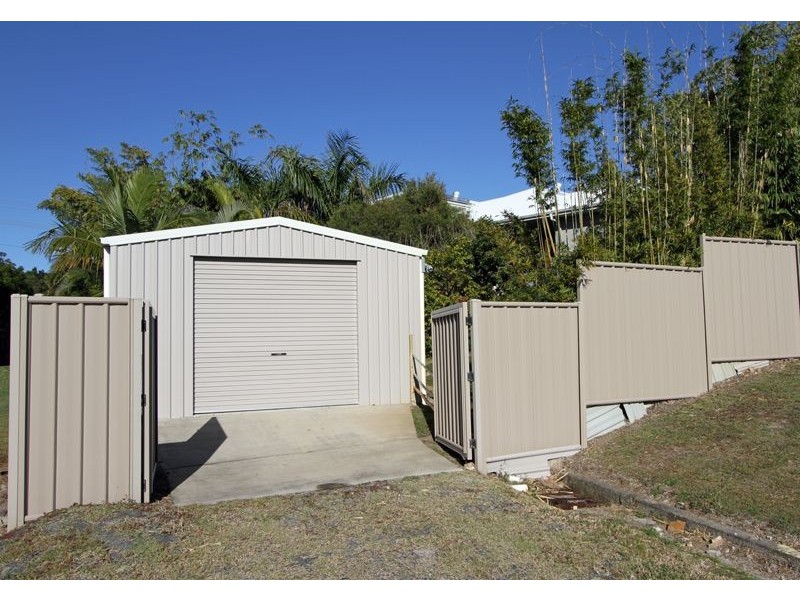 27 Christensen Street, Urraween QLD 4655