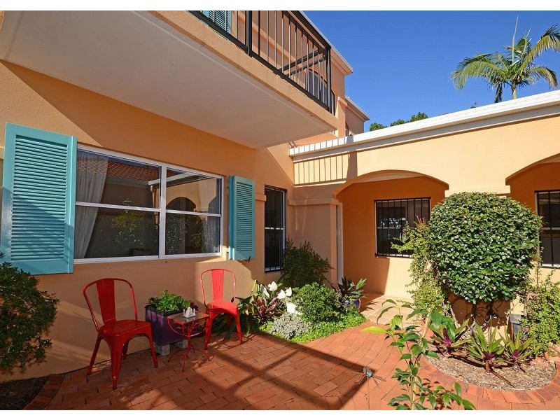 116 Burrum Street, Burrum Heads QLD 4659