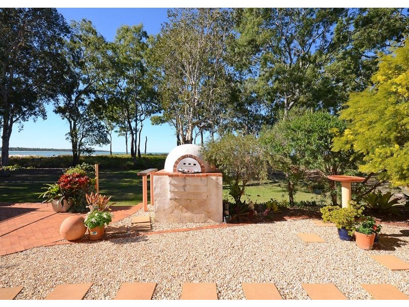 116 Burrum Street, Burrum Heads QLD 4659