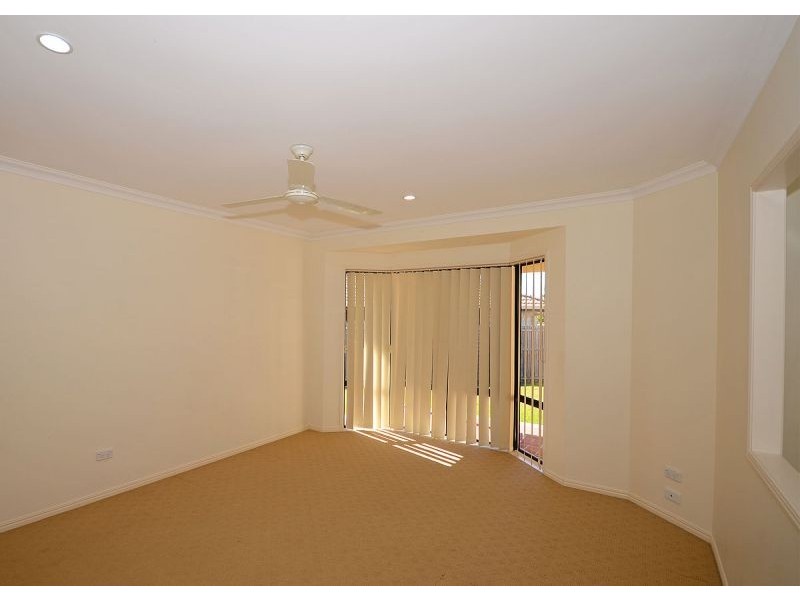 8 Carlisle Court, Kawungan QLD 4655